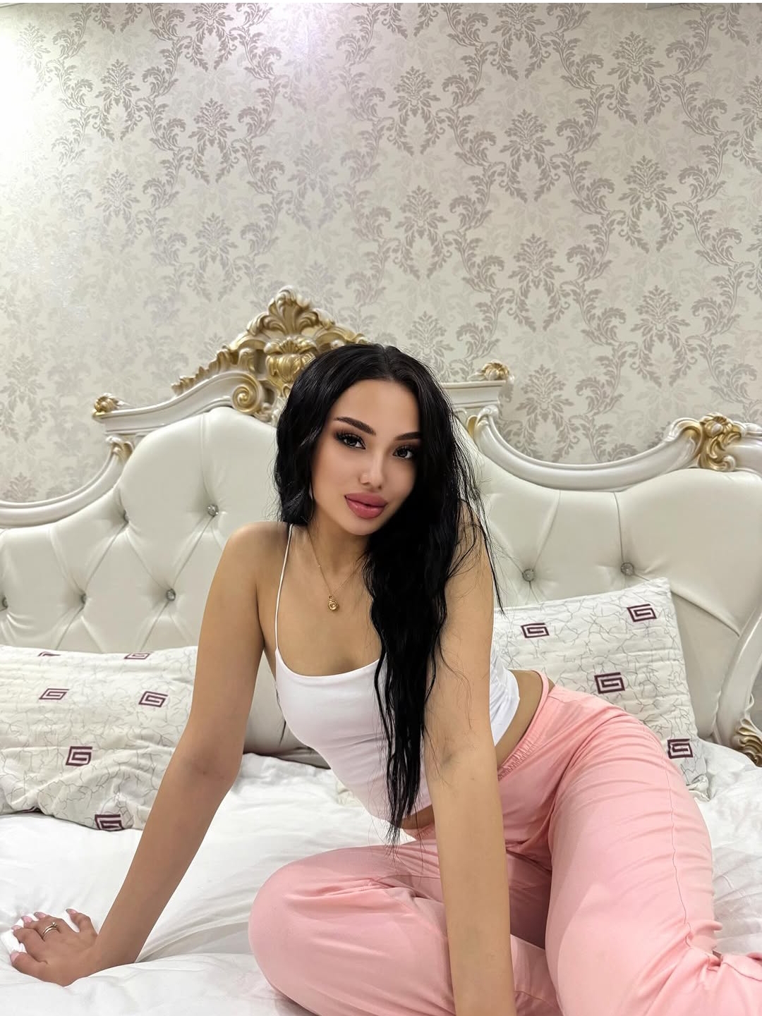 BURCU profil görseli